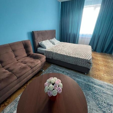 1 Комнатная Квартира В 15 Минутах От Аэропорта Almaty Eksteriør billede